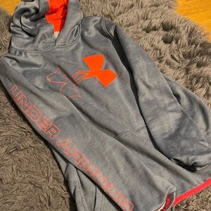 Under armour boys sweatshirt